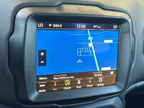Certified 2023 Jeep Renegade Latitude AWD/4WD image 19