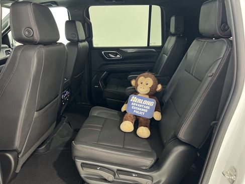 Used 2023 Chevrolet Suburban RST w/ Luxury Package image 25