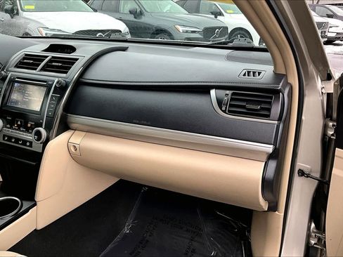 Used 2013 Toyota Camry LE image 18