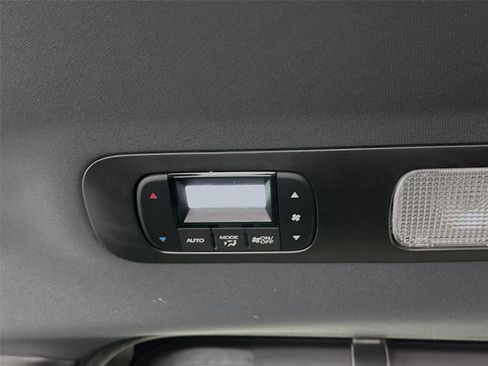 Used 2024 Honda Odyssey Sport image 33