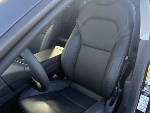 Used 2025 Tesla Model 3 Long Range image 6