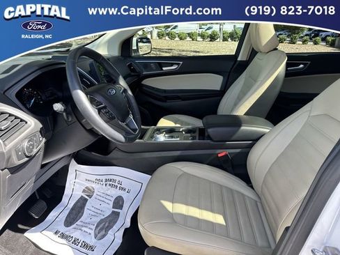 Used 2022 Ford Edge SEL w/ Convenience Package image 17
