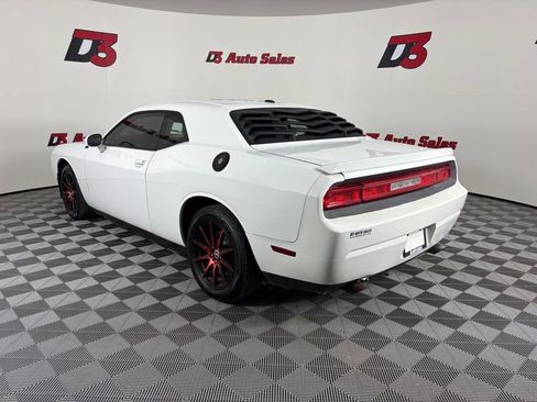Used 2014 Dodge Challenger R/T w/ R/T Redline Group RWD image 5