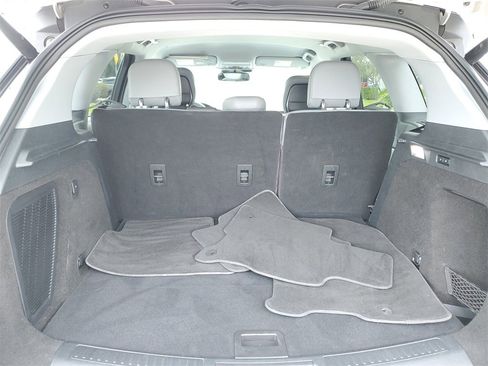 Certified 2020 Lincoln Corsair Standard w/ Convenience Package image 6