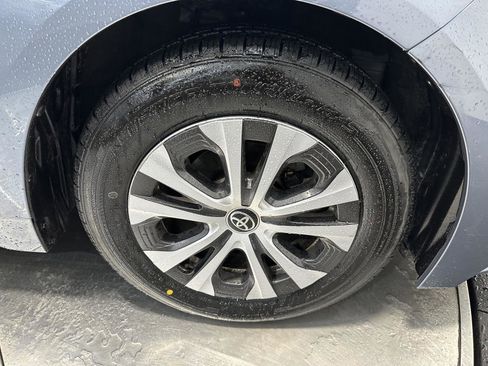 Used 2022 Toyota Corolla LE image 11