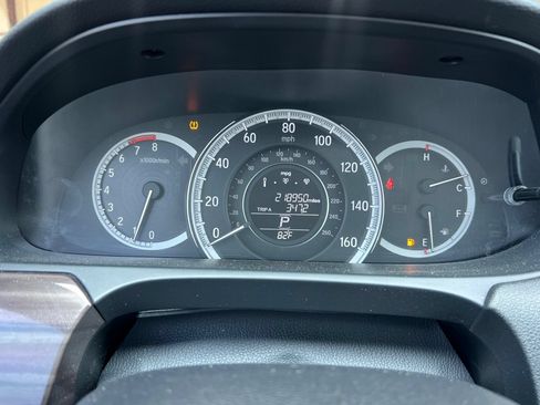 Used 2016 Honda Accord EX image 22