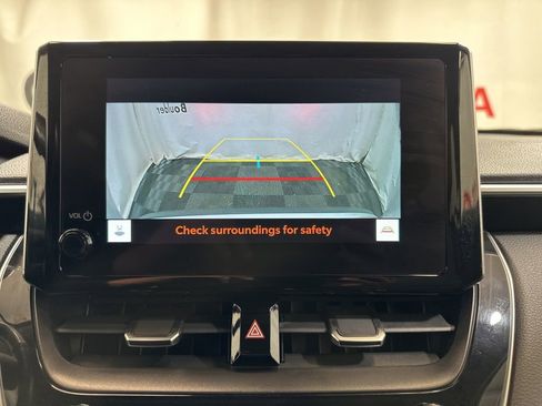 Used 2023 Toyota Corolla Cross XLE w/ Convenience Package image 32