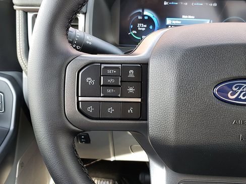 New 2025 Ford F150 Lightning Flash image 25