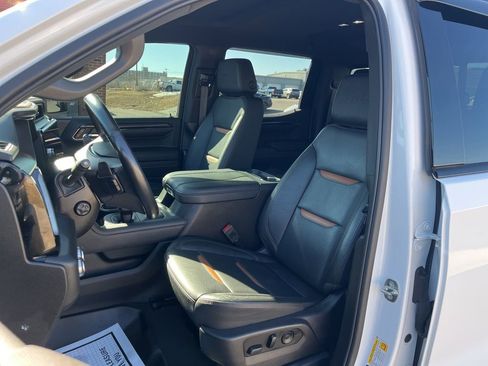 Used 2024 GMC Sierra 1500 AT4 w/ Technology Package image 18