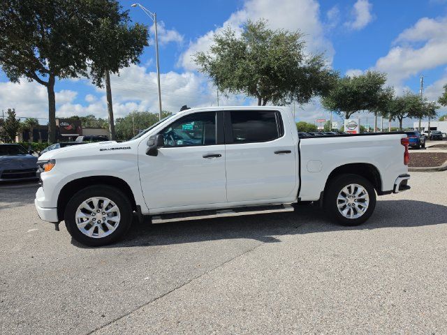 Used 2024 Chevrolet Silverado 1500 Custom w/ LPO, Dark Essentials Package RWD image 4