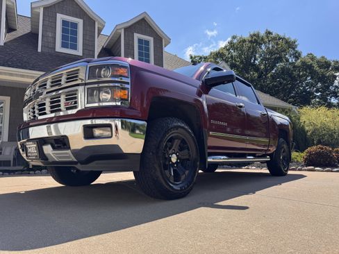 Used 2015 Chevrolet Silverado 1500 LTZ Z71 AWD/4WD image 28