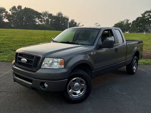 Used 2007 Ford F150 STX AWD/4WD image 2