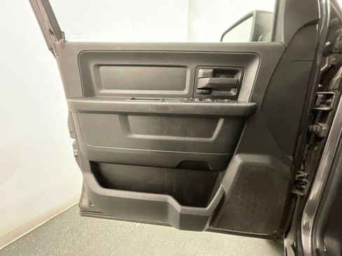 Used 2015 RAM 1500 Express AWD/4WD image 9