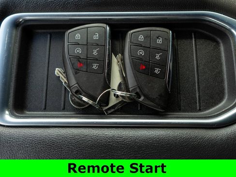 Used 2021 GMC Yukon Denali image 33