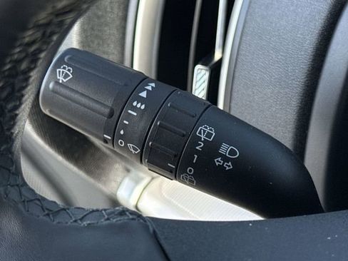 Used 2025 Ford Expedition Active image 40