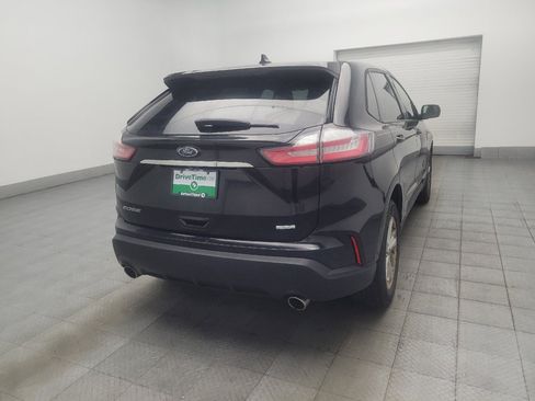 Used 2020 Ford Edge SE FWD image 9