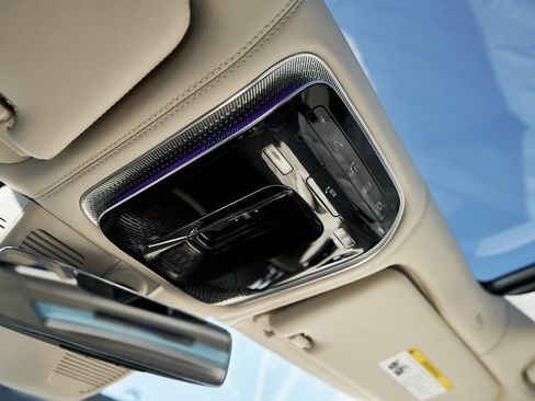 Used 2025 Mercedes-Benz Maybach S 680 4MATIC image 91