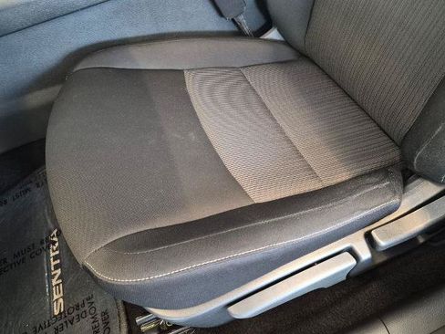 Certified 2025 Nissan Sentra SV FWD image 16