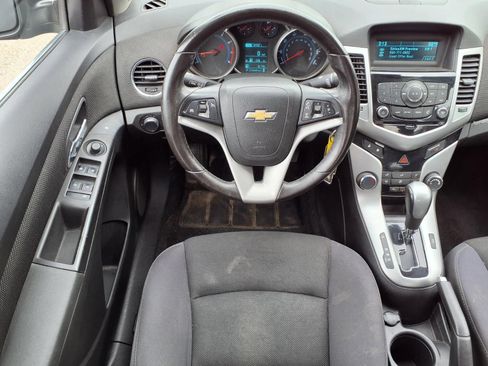 Used 2014 Chevrolet Cruze LT FWD image 12