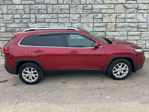 Used 2015 Jeep Cherokee Latitude w/ Comfort/Convenience Group image 6
