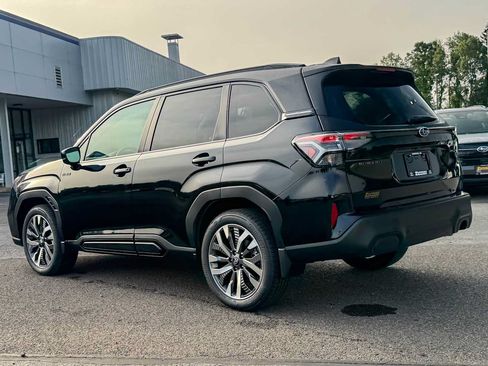 New 2026 Subaru Forester Touring AWD/4WD image 5