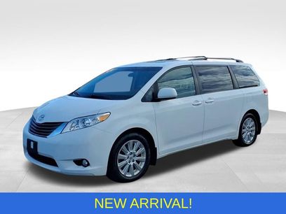 Used 2014 Toyota Sienna XLE
