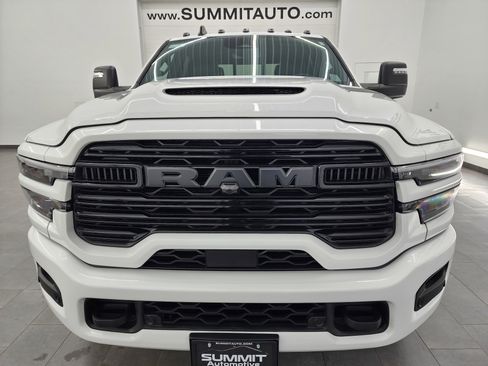 Used 2025 RAM 3500 Laramie image 22