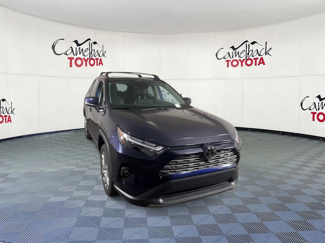 Used 2025 Toyota RAV4 Limited w/ Advanced Technology Package FWD image 4