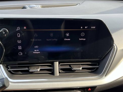 New 2025 Chevrolet Trax LT w/ LT Convenience Package image 15