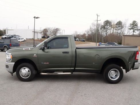 Used 2021 RAM 3500 Tradesman w/ Chrome Appearance Group image 4