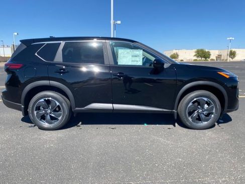 New 2026 Nissan Rogue SV image 9