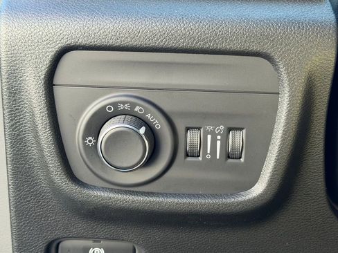 New 2026 Jeep Grand Cherokee Laredo image 23