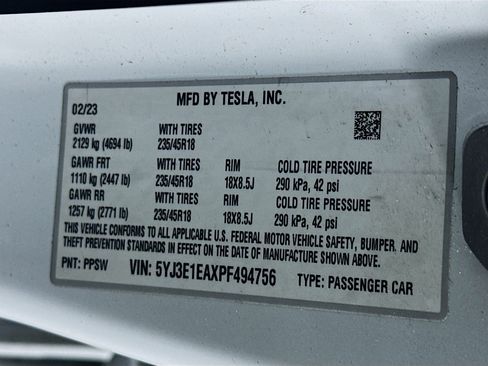 Used 2023 Tesla Model 3 Standard Range image 12