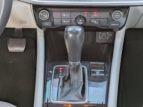 Certified 2022 Jeep Compass Latitude FWD image 14