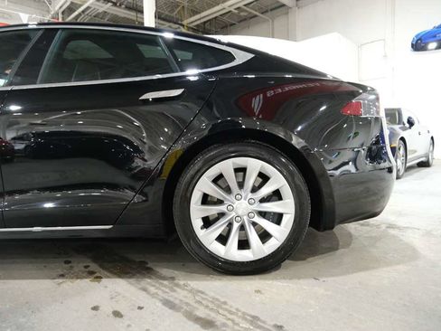 Used 2018 Tesla Model S 100D image 7