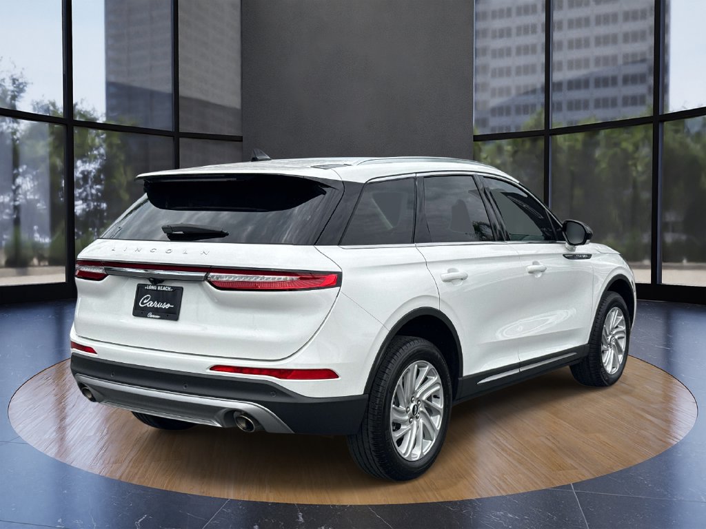 Used 2022 Lincoln Corsair FWD image 3