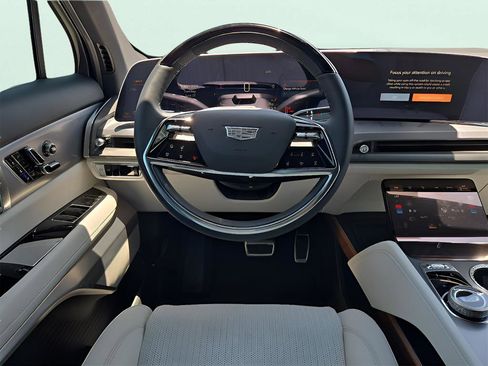 New 2026 Cadillac Vistiq Sport image 20