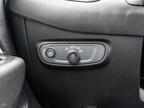 Used 2022 Chevrolet Equinox LT FWD image 20