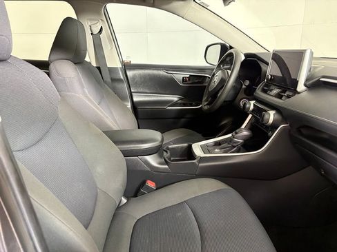 Used 2024 Toyota RAV4 LE FWD image 14