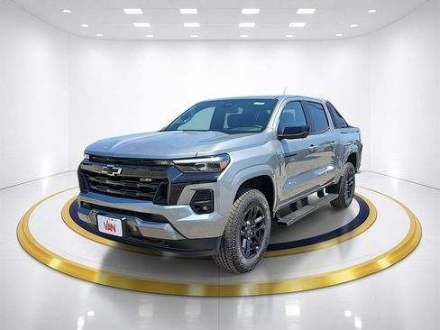 New 2025 Chevrolet Colorado Z71 w/ Midnight Edition AWD/4WD image 1