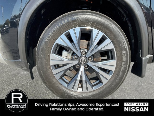 Certified 2023 Nissan Rogue SV AWD/4WD image 11