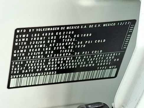 Used 2023 Volkswagen Taos SE w/ Black Wheel Package image 27