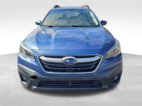 Used 2021 Subaru Outback Premium image 2
