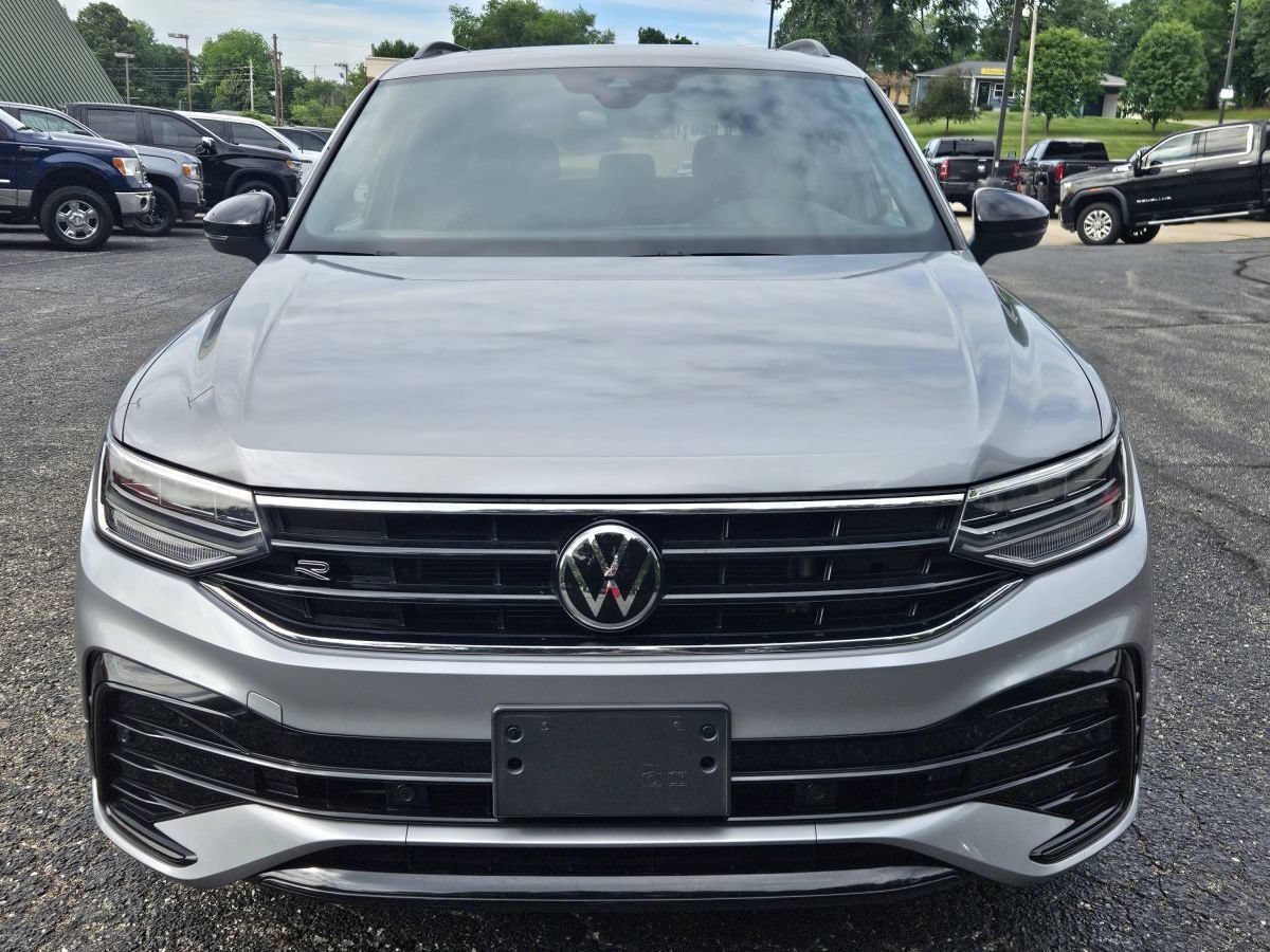 Used 2023 Volkswagen Tiguan SE R-Line FWD image 7