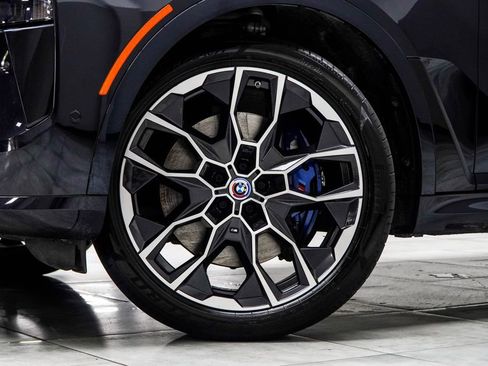 Used 2023 BMW X7 M60i w/ Executive Package AWD/4WD image 6