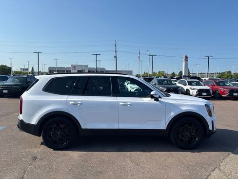 Used 2022 Kia Telluride SX w/ SX Prestige Package AWD/4WD image 4