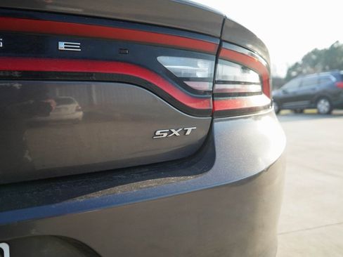 Used 2016 Dodge Charger SXT image 30