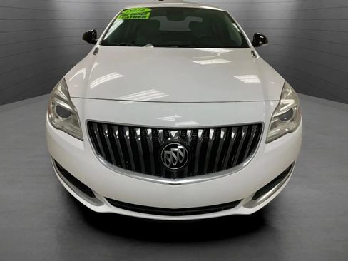 Used 2016 Buick Regal FWD image 2