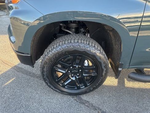 New 2026 Chevrolet Silverado 1500 Custom Trail Boss w/ Turbomax Blackout Package image 9