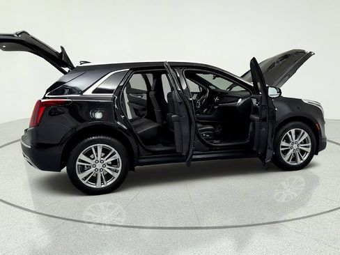 Certified 2024 Cadillac XT5 Premium Luxury w/ LPO, Floor Liner Package AWD/4WD image 13